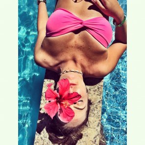 foto amadora Pink bikini
