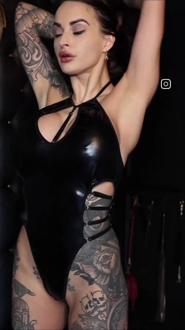 amateur photo 2025-11-29-01-12-38