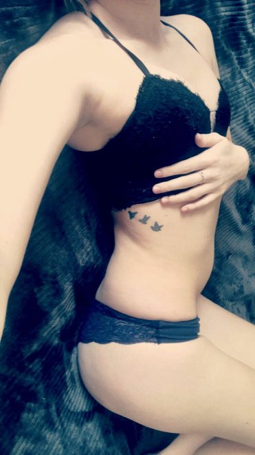 Lonely [f] nude