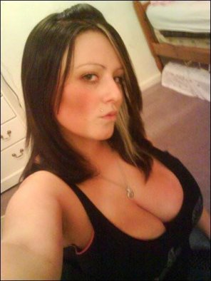 photo amateur Significant cleavage