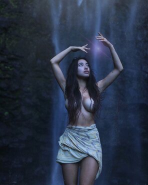 foto amadora Mysterious waterfall...