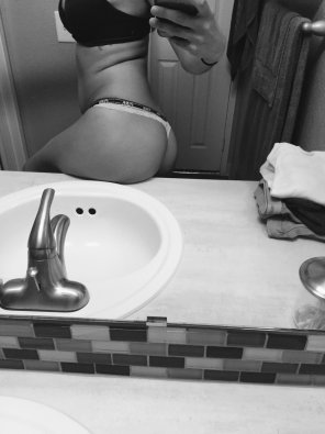 zdjęcie amatorskie Black Bathroom Room Sink 