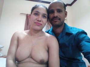amateur photo Hot Indian aunty and uncle 🔥🔥🔥🔥🔥🔥 pics