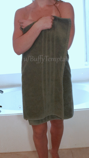 amateur pic On/Off reveal [OC]