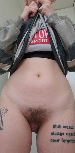 amateurfoto i just shaved and i already kinda miss her!