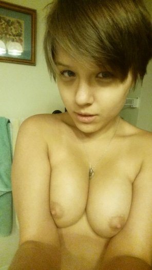 amateur pic [F] Where's the love for Kentucky girls?