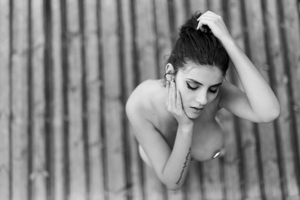 amateur photo 1000151864