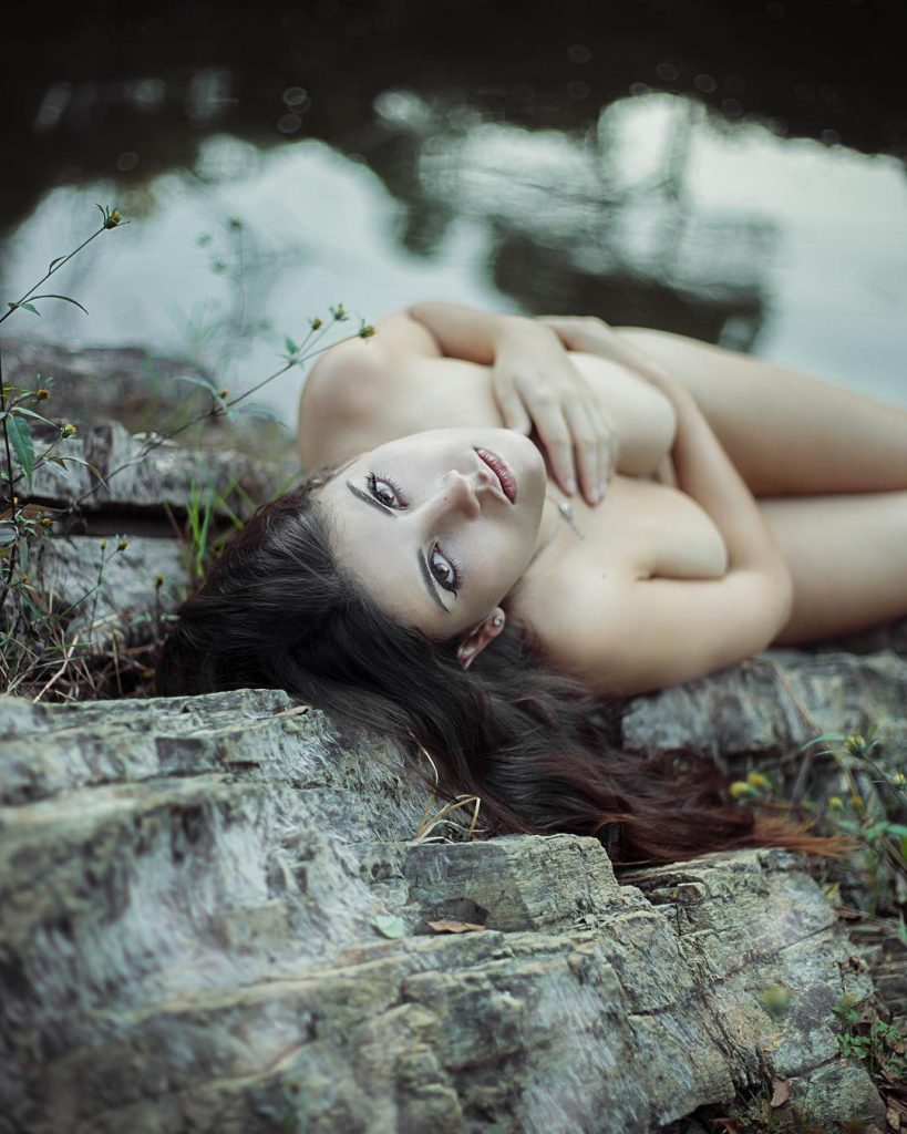 amateur photo 1000151878