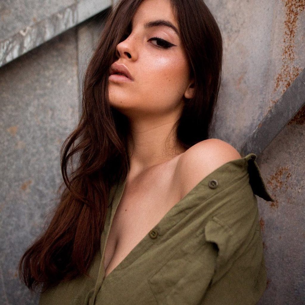 amateur photo 1000151880