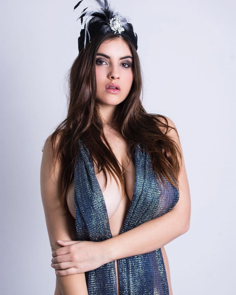 amateur photo 1000151881