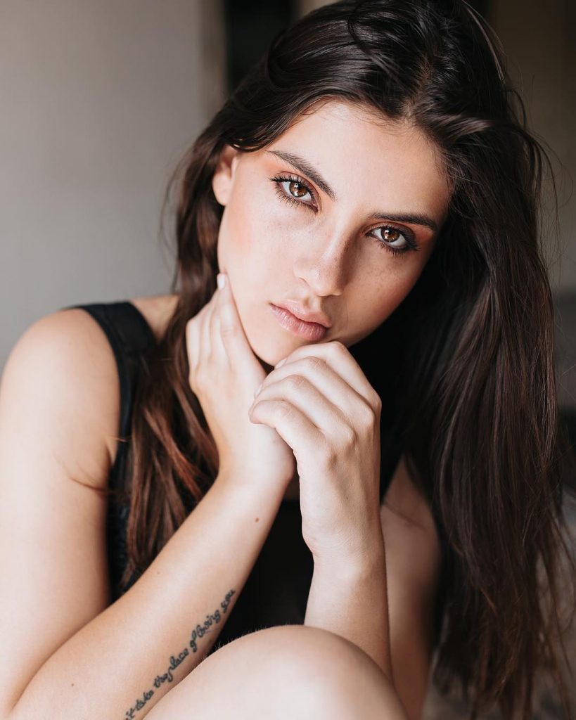 amateur photo 1000151891