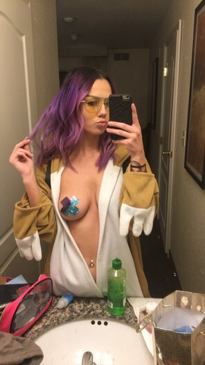 アマチュア写真 Fit busty slut Kendall Young (23)