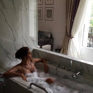 amateur photo Telegram @OnlyShare0 - 42890af463f12c45b2fd4b94dafbe5f4