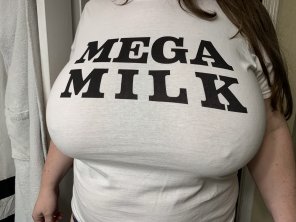 photo amateur Like my mega milkers?