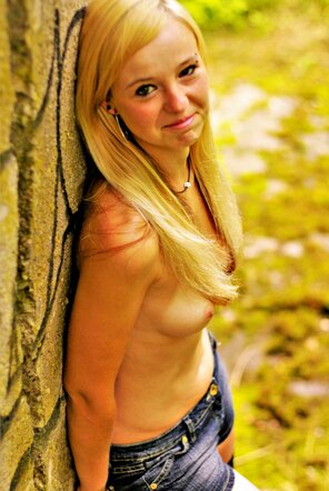 foto amateur Tina in the Woods 111