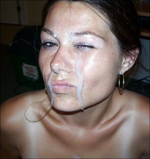 amateur pic girls with cum on her face
