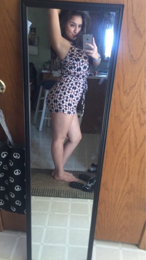 amateur pic What do you guys think of her ?