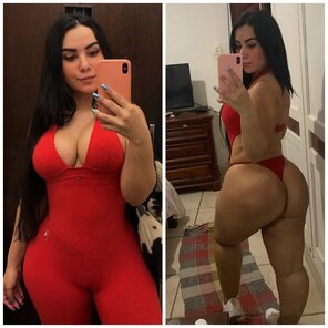 amateur pic Curvy in red