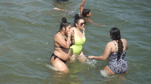 2021 Beach girls pictures(5)