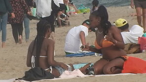 zdjęcie amatorskie 2021 Beach girls pictures(696)