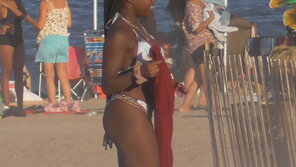 foto amatoriale 2021 Beach girls pictures(787)