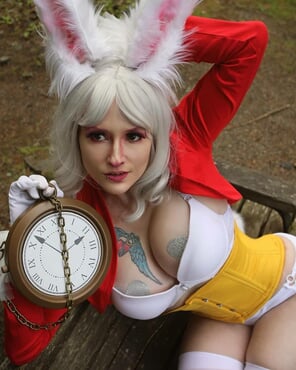 foto amateur cosplay_and_babes_CBe5j4PD2W7