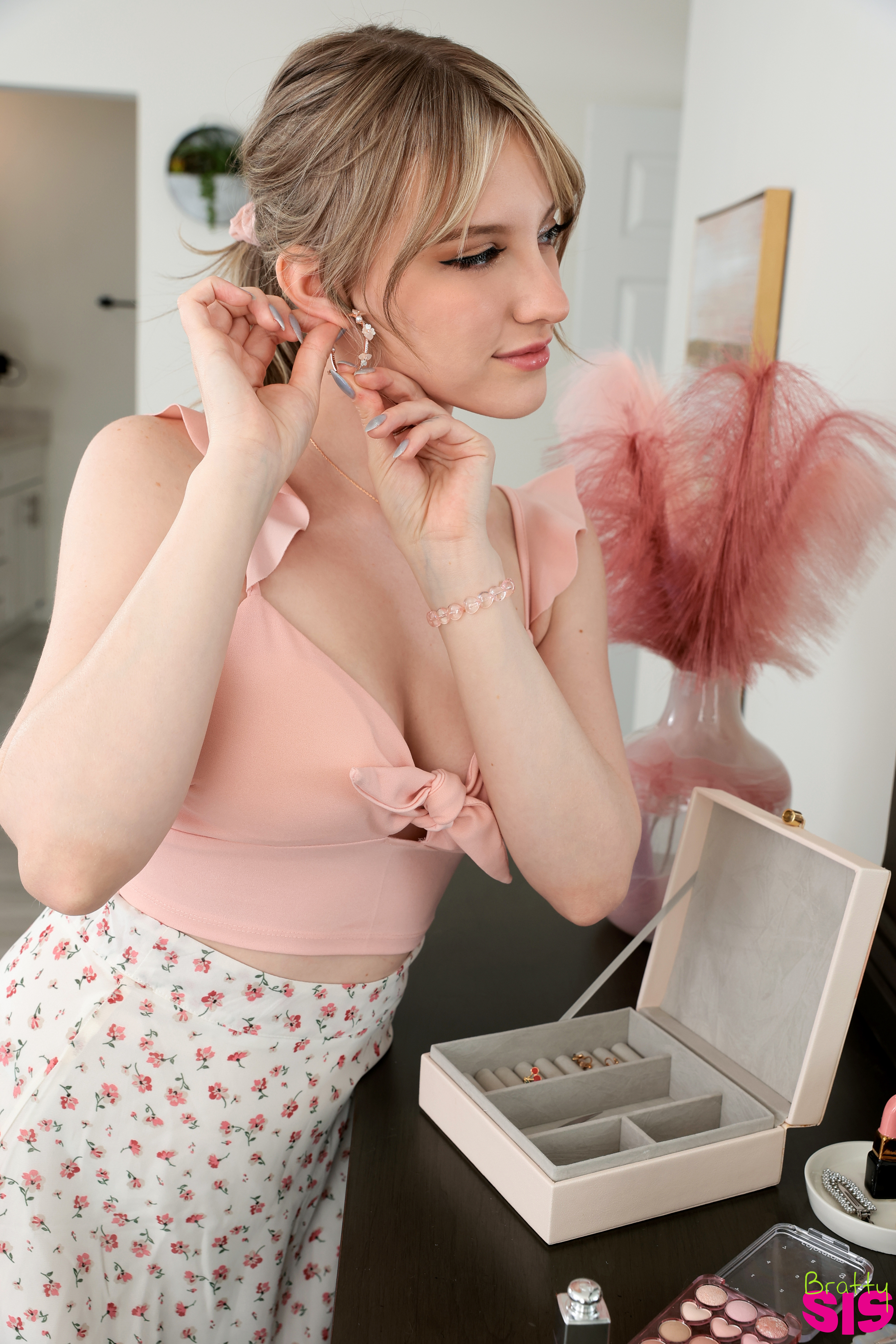 amateur photo 5942871