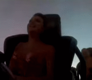 zdjęcie amatorskie Roller Coaster Titties Refuse To Be Quarantined