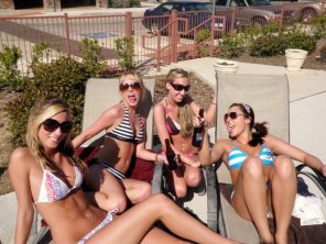 amateurfoto Ladies Out for Memorial Day
