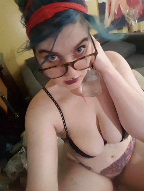 amateur pic Teal-haired, Pasty