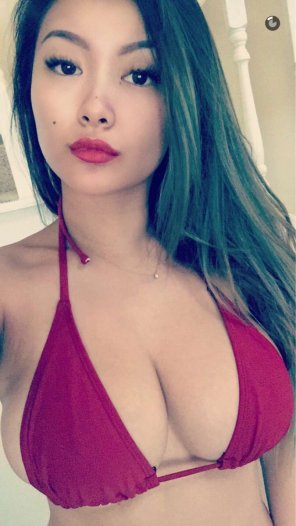 amateur pic Red Bikini