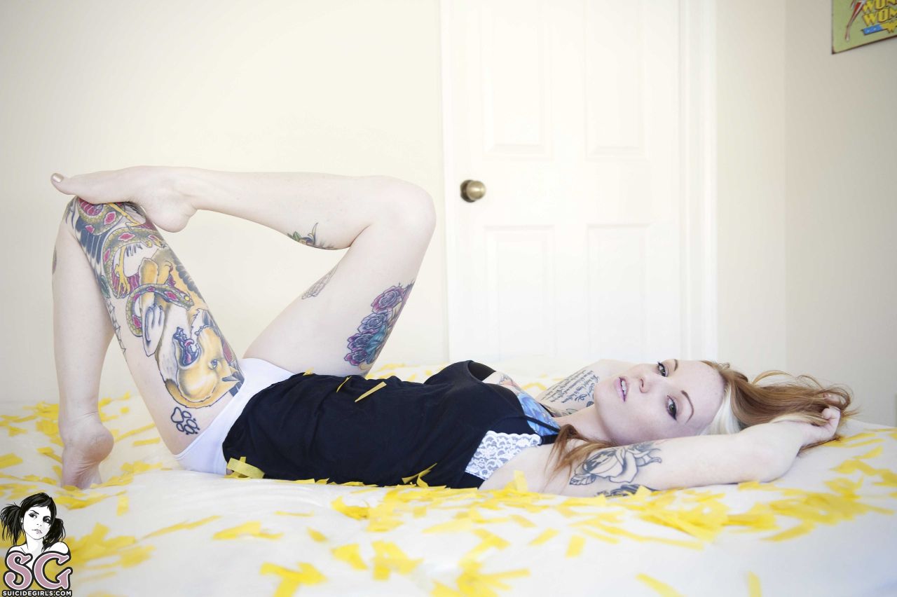 amateur photo 1000157292