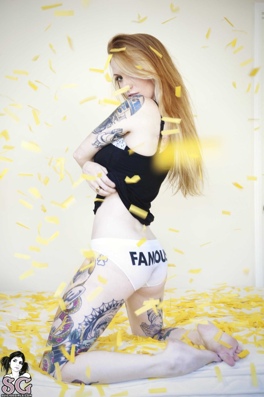 amateur photo 1000157290