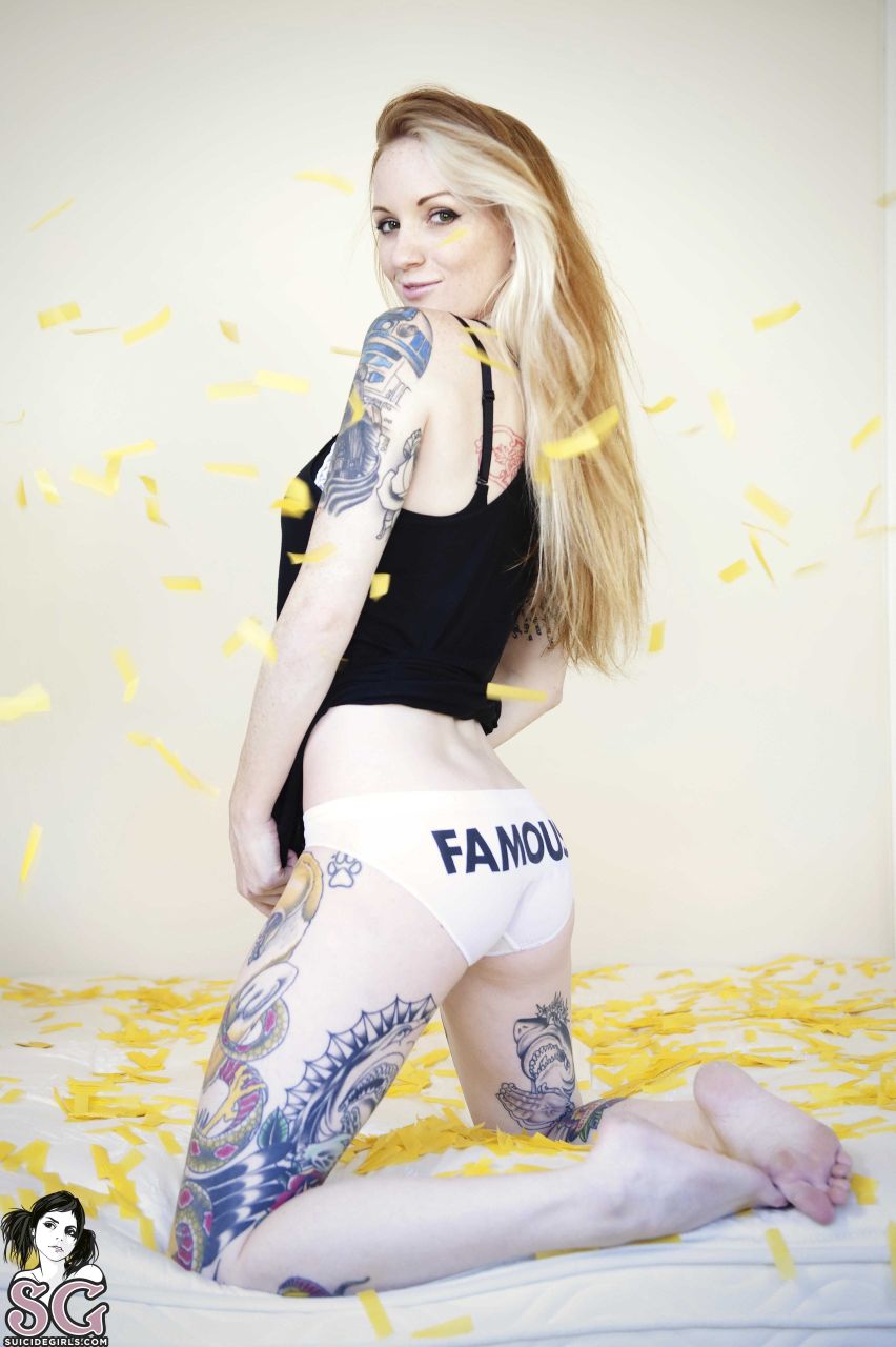 amateur photo 1000157283