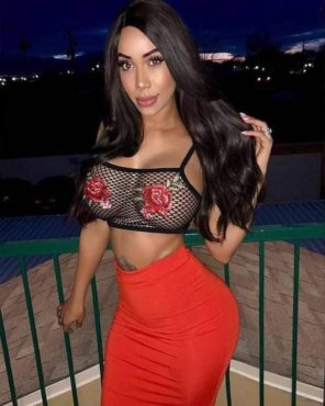 photo amateur Red Skirt