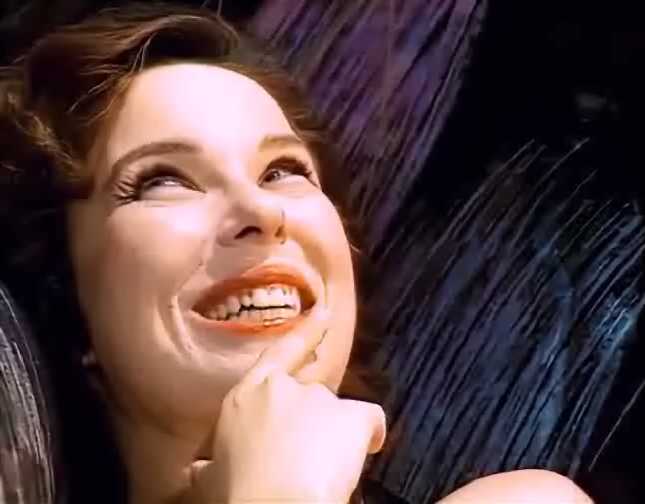 amateur photo Gangnang on Desk_0.27.45.01