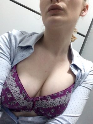 photo amateur I rate this suit shirt highly [f]