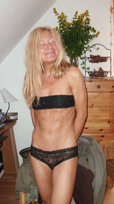 Jutta_Spannenkrebs_exposed_amateur_wife_13.07_10 [1600x1200] nude