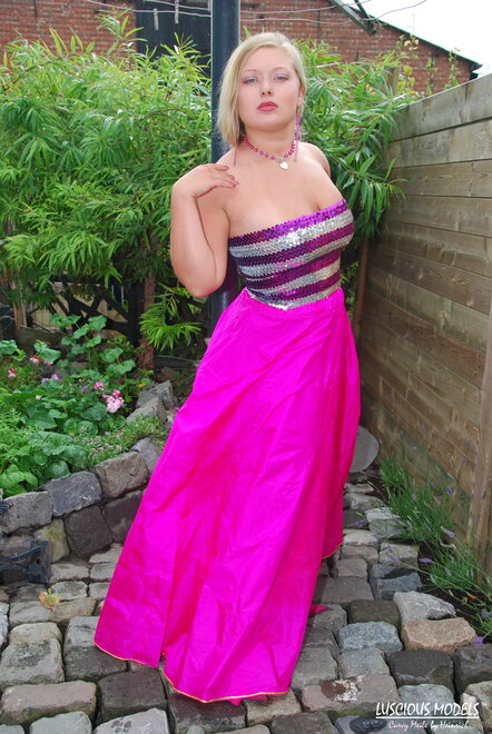 Meile 20080705-00002 nude