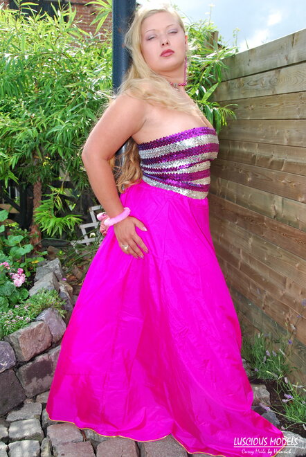 Meile 20080705-00016 nude