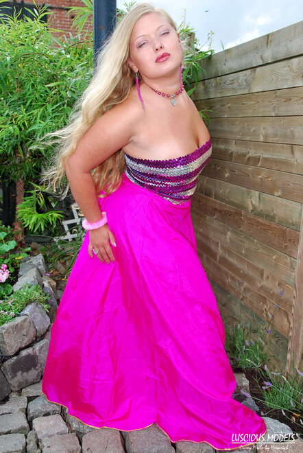 Meile 20080705-00017 nude