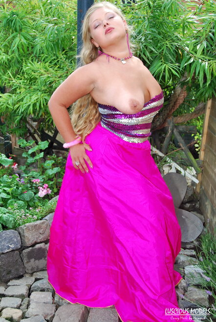 Meile 20080705-00026 nude