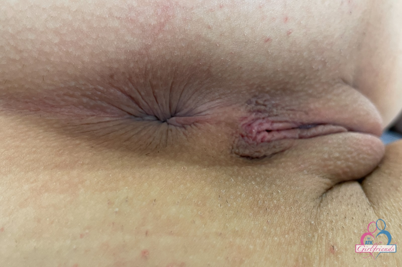 amateur photo ada010ATK_392705103