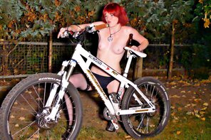 photo amateur Camille Bike 94