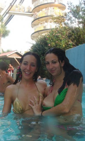 foto amadora Bikini Swimming pool Fun Leisure 
