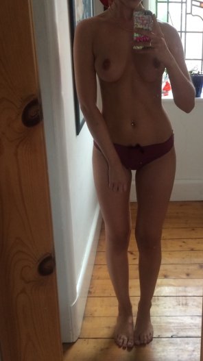 foto amadora Topless selfie