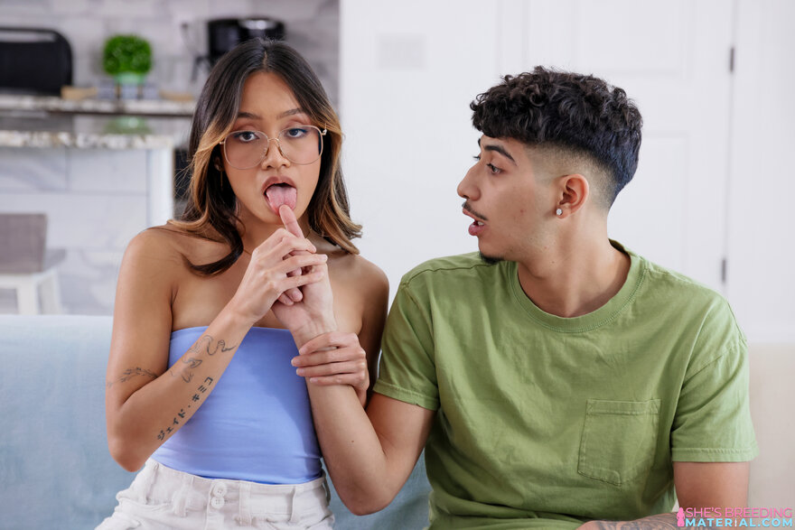 you_know_im_breeding_material_so_fuck_me_033