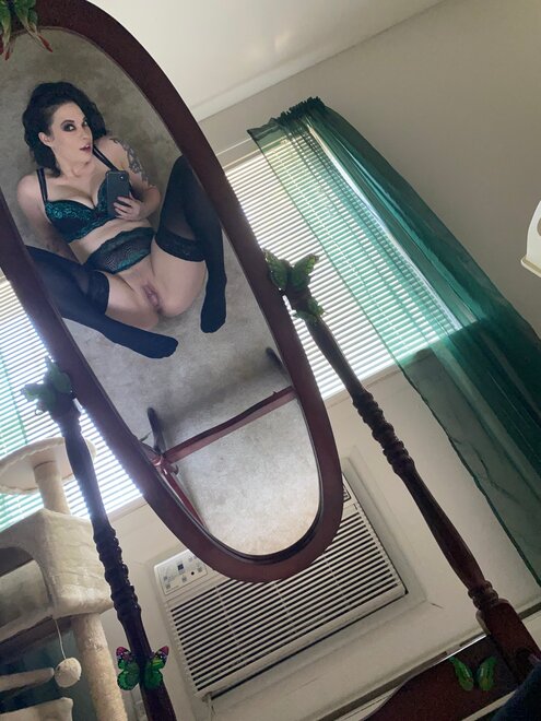 0b022a66-bce1-4afe-be28-b520ff47f104