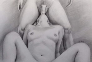 zdjęcie amatorskie Here is another one of my erotic drawings in pencil :)