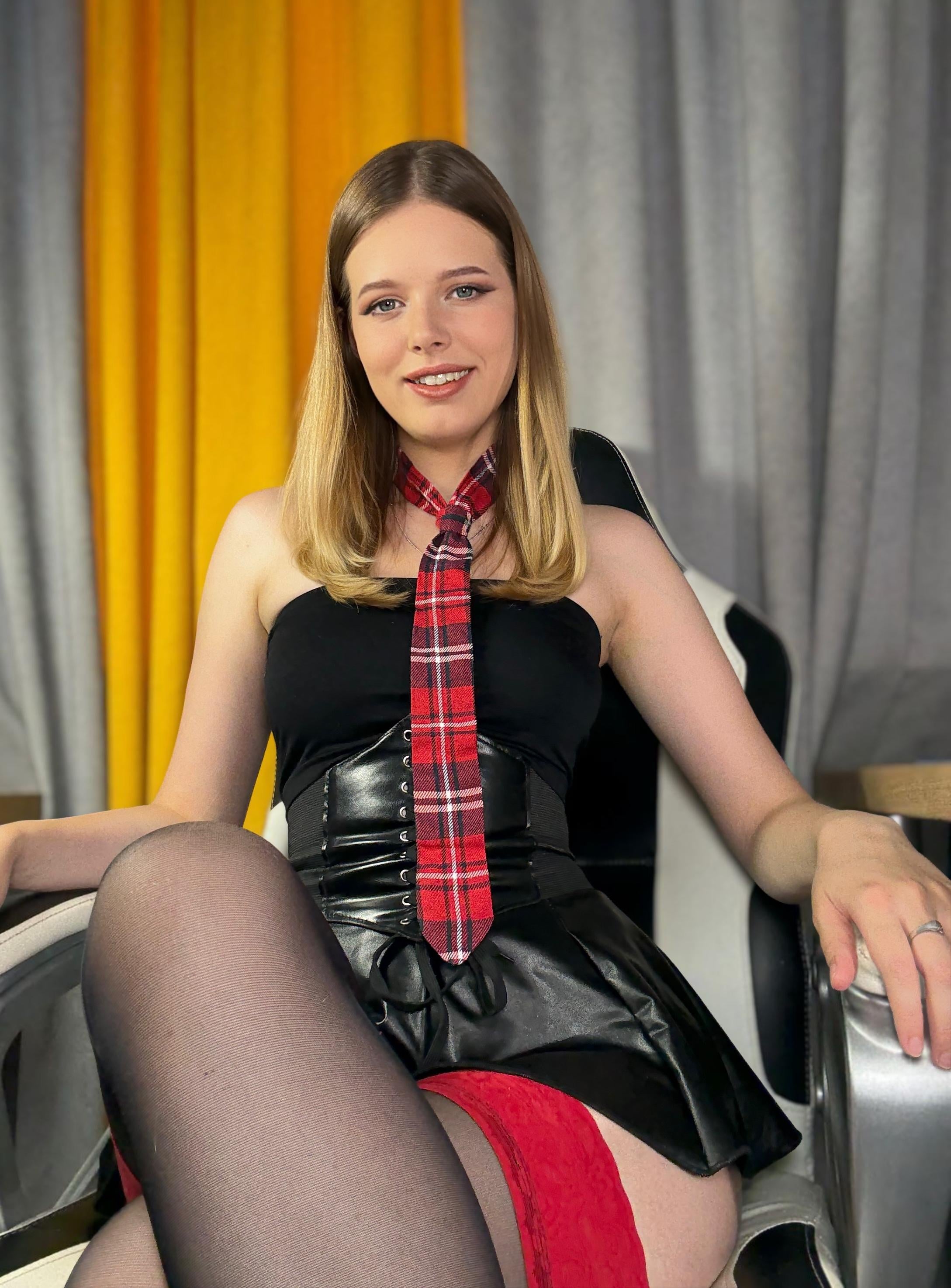 amateur photo cherrylovv 1 or 2# 2(1)